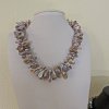 Schmuck mit Perlen und/oder Halbedelsteinen